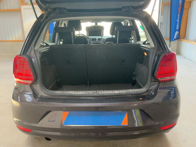 Volkswagen Polo 1.2 TSI Lounge BlueMotion Tech 2015 – снимка 15