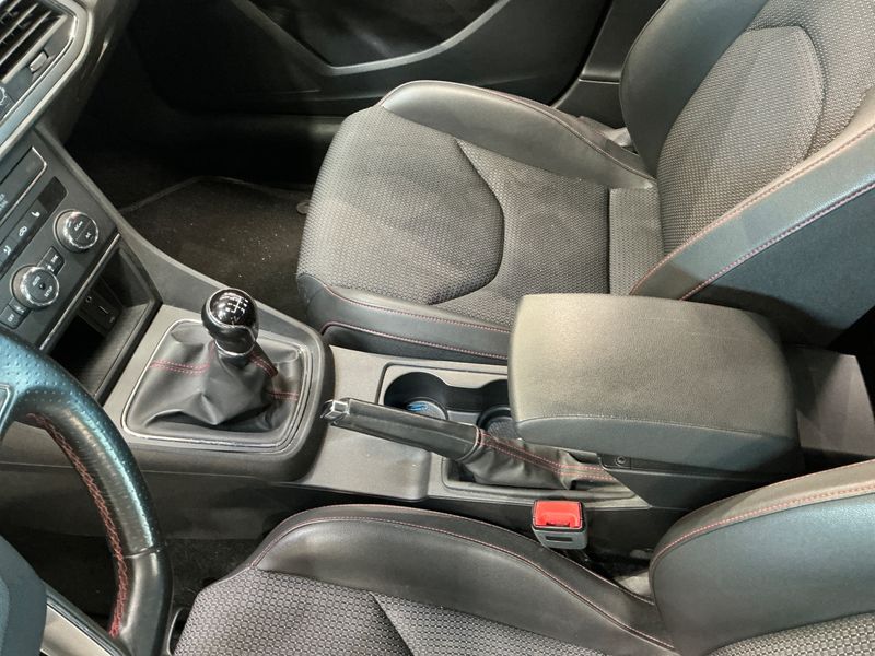 Seat Leon 1.4 TSI ACT FR 2015 – снимка 33