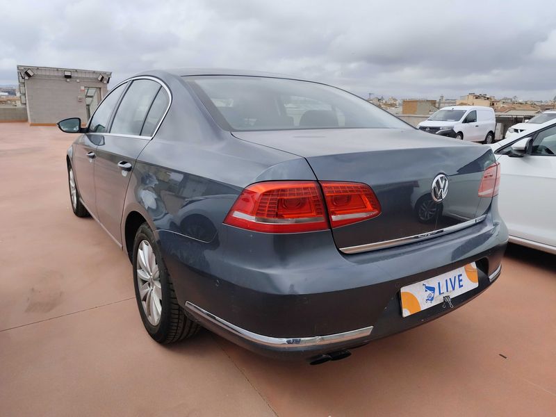 Volkswagen Passat 2.0 TDI Advance BlueMotion Tech 2013 – снимка 3