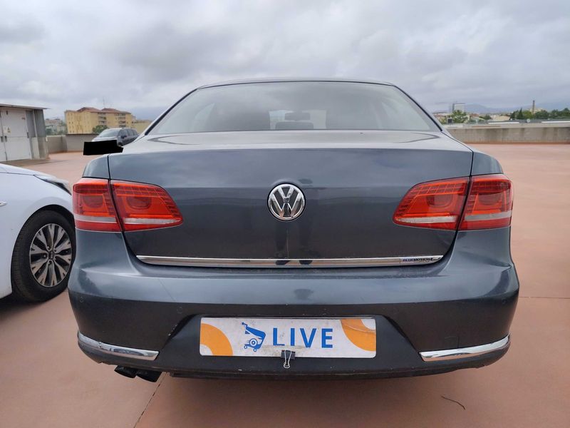 Volkswagen Passat 2.0 TDI Advance BlueMotion Tech 2013 – снимка 4