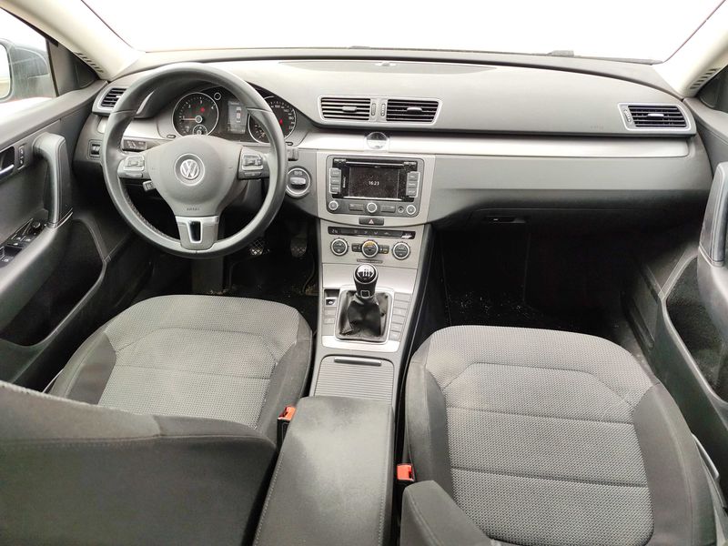 Volkswagen Passat 2.0 TDI Advance BlueMotion Tech 2013 – снимка 11