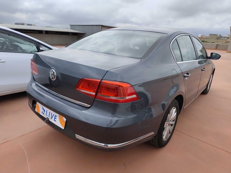 Volkswagen Passat 2.0 TDI Advance BlueMotion Tech 2013 – снимка 5