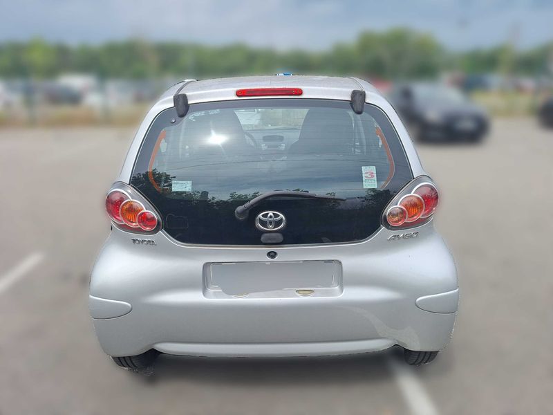 Toyota Aygo 1.0 Confort 2009 – снимка 4