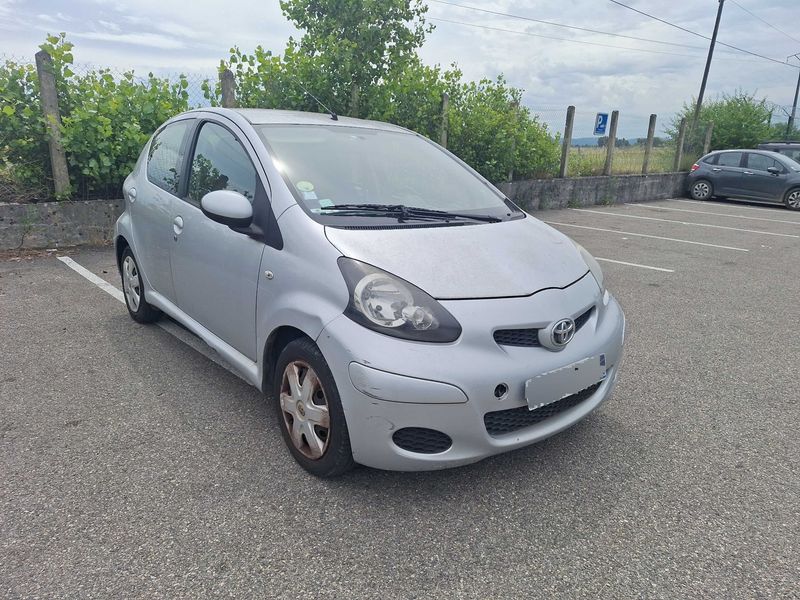Toyota Aygo 1.0 Confort 2009 – снимка 6