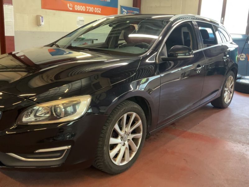 Volvo V60 2.0 D4 Summum 2014 – снимка 2