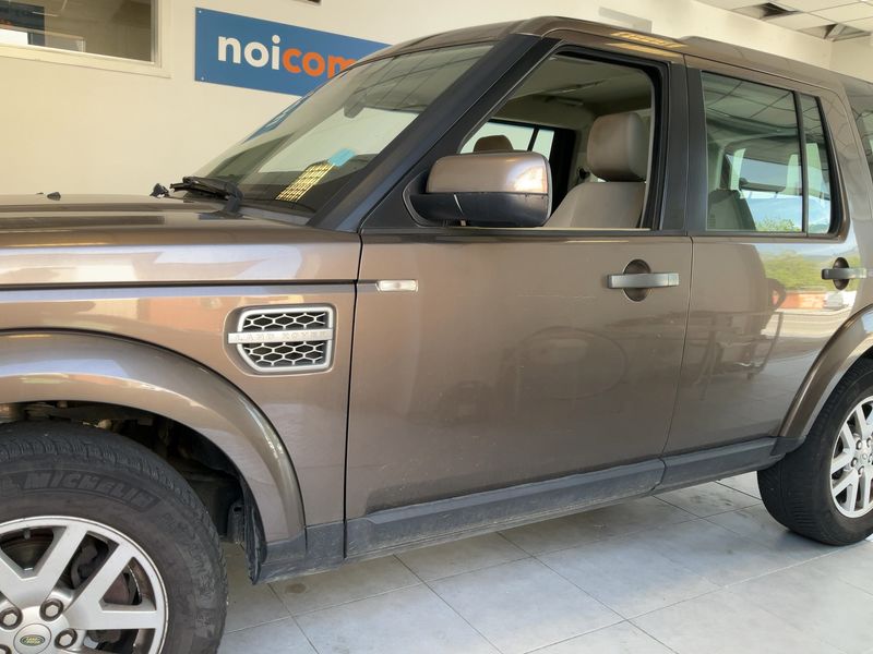 Land Rover Discovery 4 2.7 Td V6 TDV6 SE 2010 – снимка 4