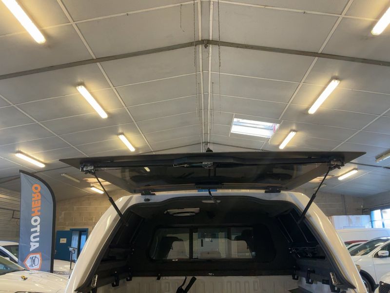 Volkswagen Amarok 3.0 V6 TDI Comfortline DoubleCab 4Motion 2017 – снимка 15