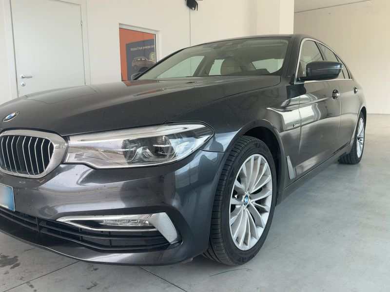 BMW 5er 520d xDrive Luxury Line 2018 – снимка 2