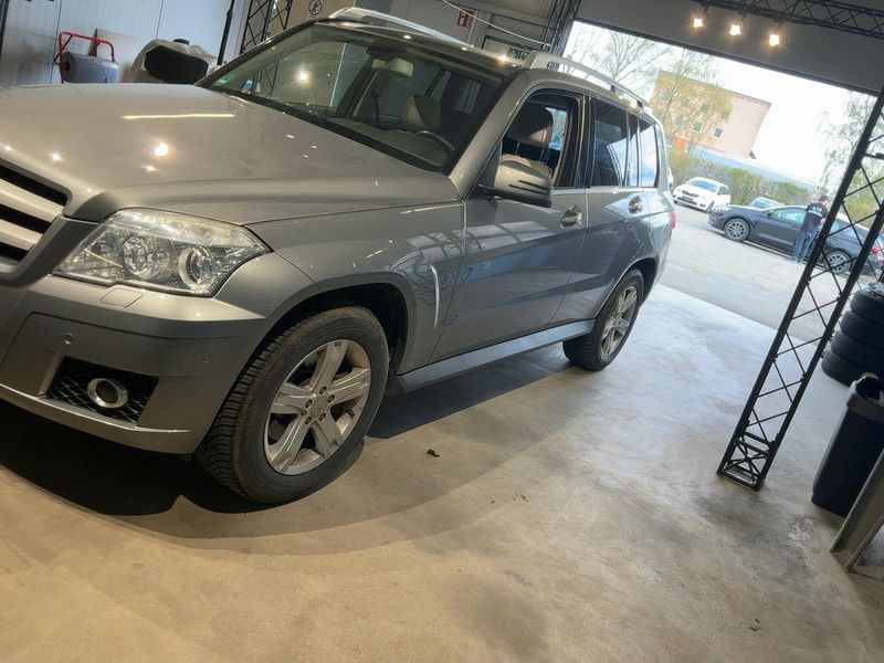 Mercedes-Benz GLK-Klasse GLK 300 4Matic 2009 – снимка 2