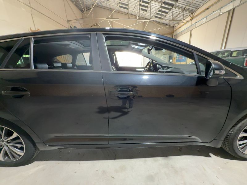 Toyota Avensis 1.6 D-4D Executive 2016 – снимка 10