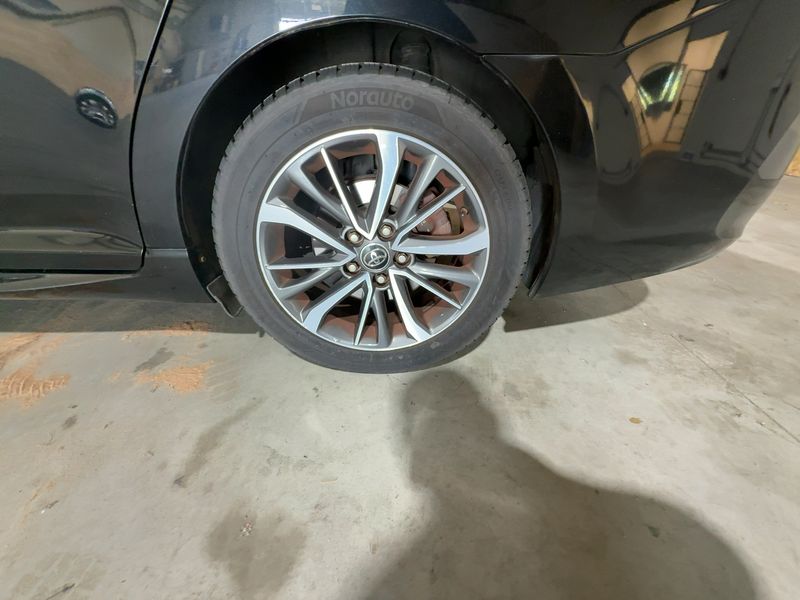 Toyota Avensis 1.6 D-4D Executive 2016 – снимка 5