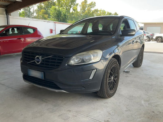 Volvo XC60 2.0 D3 Kinetic 2WD 2016 – снимка 1