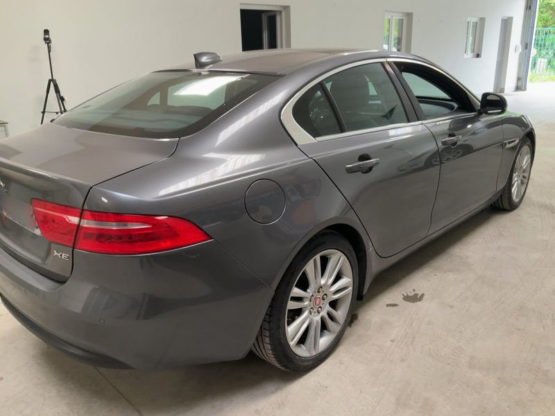 Jaguar XE 20d Business 2017 – снимка 8
