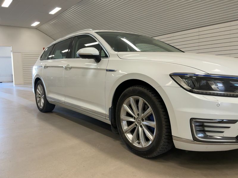Volkswagen Passat 1.4 GTE 2016 – снимка 12