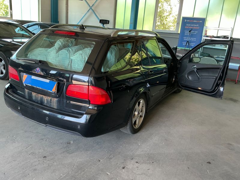Saab 9-5 2.3 Turbo Vector Griffin Edition 2009 – снимка 2