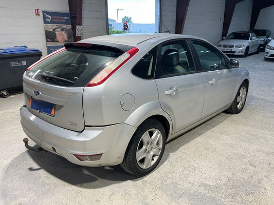 Ford Focus 1.6 TDCi Trend 2010 – снимка 2