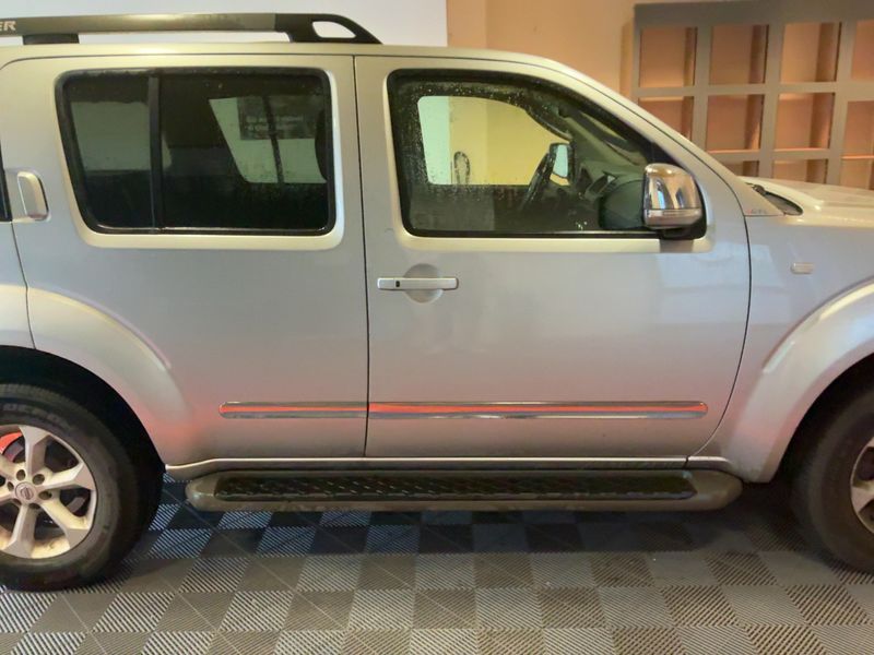 Nissan Pathfinder 2.5 dCi Platinum 2009 – снимка 10