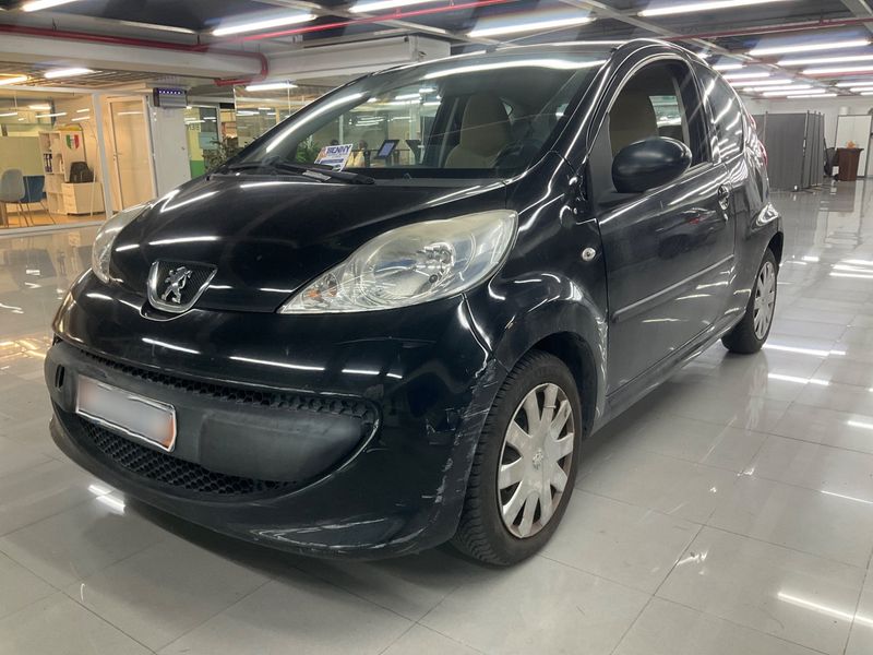Peugeot 107 1.0 Plasir 2006 – снимка 1
