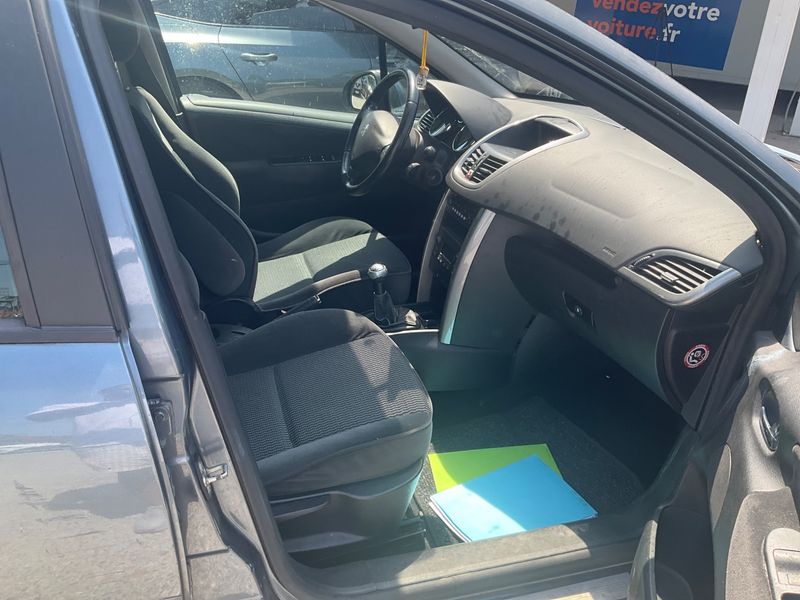Peugeot 207 1.6 HDi EXécutive Pack 2006 – снимка 3