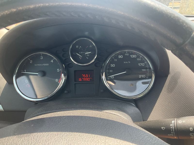 Peugeot 207 1.6 HDi EXécutive Pack 2006 – снимка 4