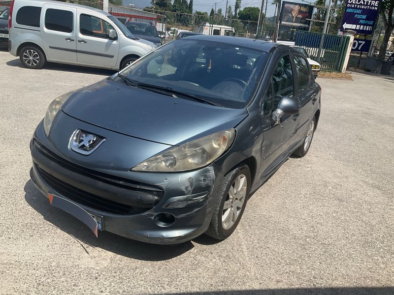 Peugeot 207 1.6 HDi EXécutive Pack 2006 – снимка 1