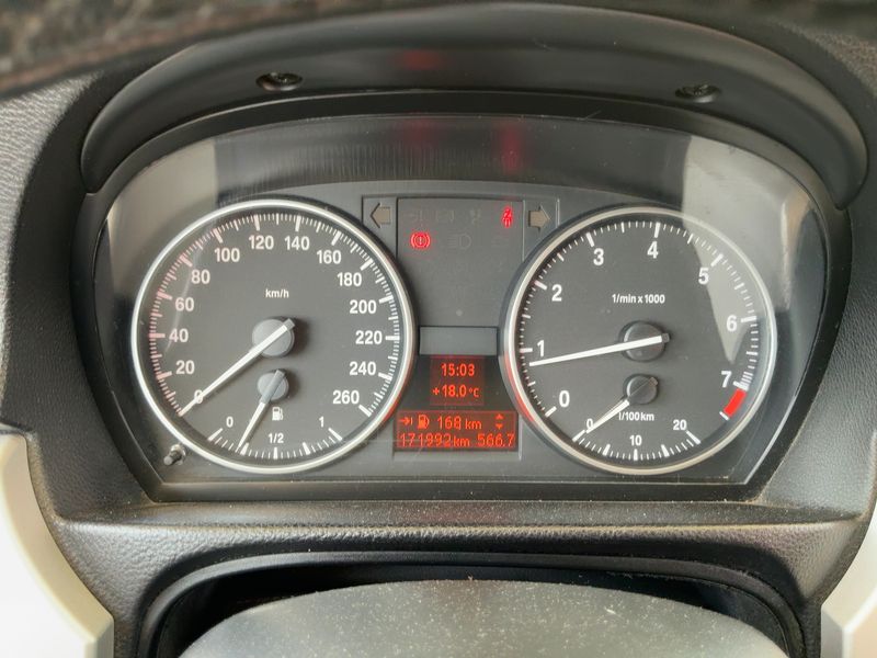 BMW 3er 320i 2008 – снимка 18