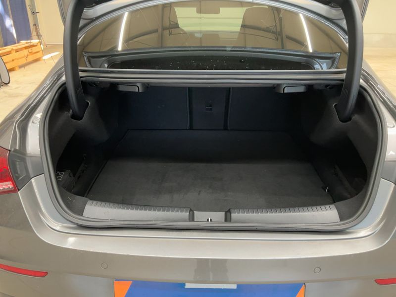 Mercedes-Benz CLA-Klasse CLA 200 d AMG Line 2022 – снимка 16