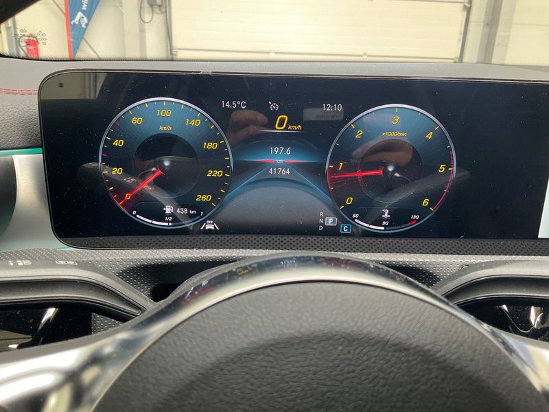 Mercedes-Benz CLA-Klasse CLA 200 d AMG Line 2022 – снимка 19