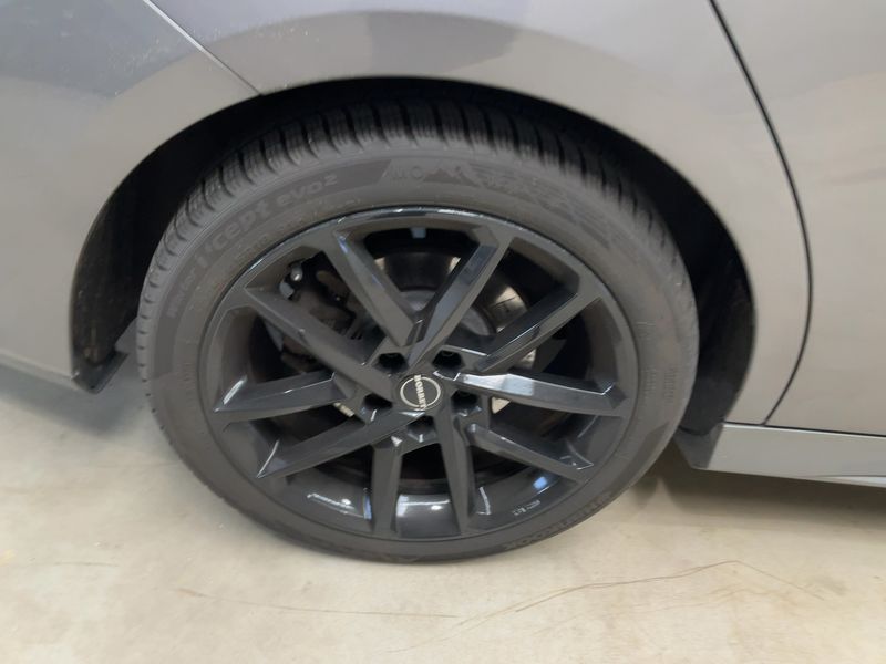 Mercedes-Benz CLA-Klasse CLA 200 d AMG Line 2022 – снимка 9