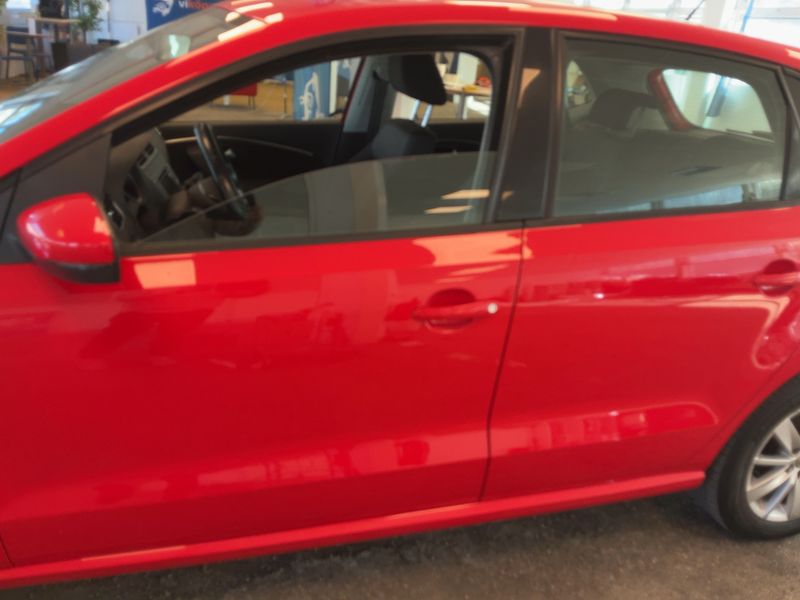 Volkswagen Polo 1.2 TSI Comfortline BlueMotion Tech 2014 – снимка 4