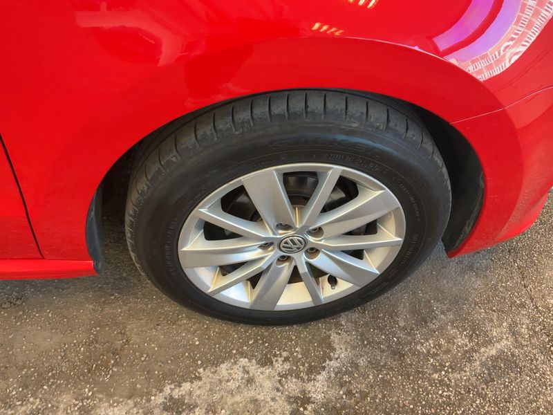 Volkswagen Polo 1.2 TSI Comfortline BlueMotion Tech 2014 – снимка 11