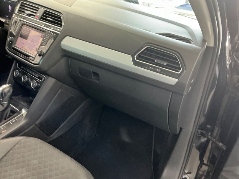 Volkswagen Tiguan 2.0 TDI Comfortline 4Motion BlueMotion Tech 2017 – снимка 36