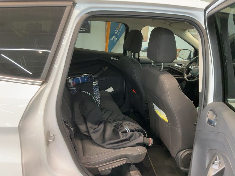 Ford Kuga 1.5 EcoBoost Trend 2015 – снимка 19