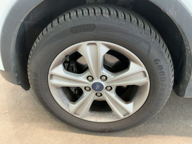 Ford Kuga 1.5 EcoBoost Trend 2015 – снимка 3