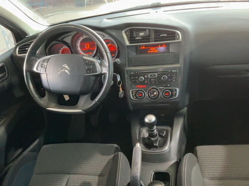 Citroen C4 1.2 e-THP Attraction 2014 – снимка 17