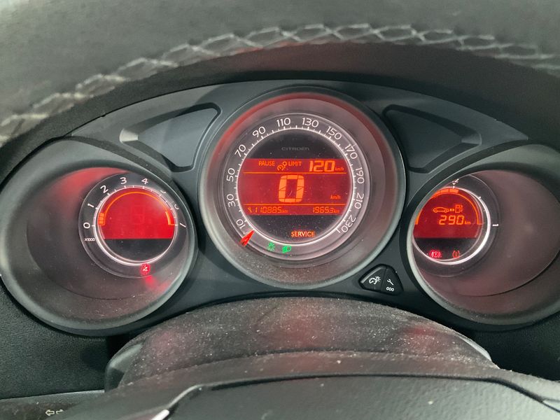 Citroen C4 1.2 e-THP Attraction 2014 – снимка 18