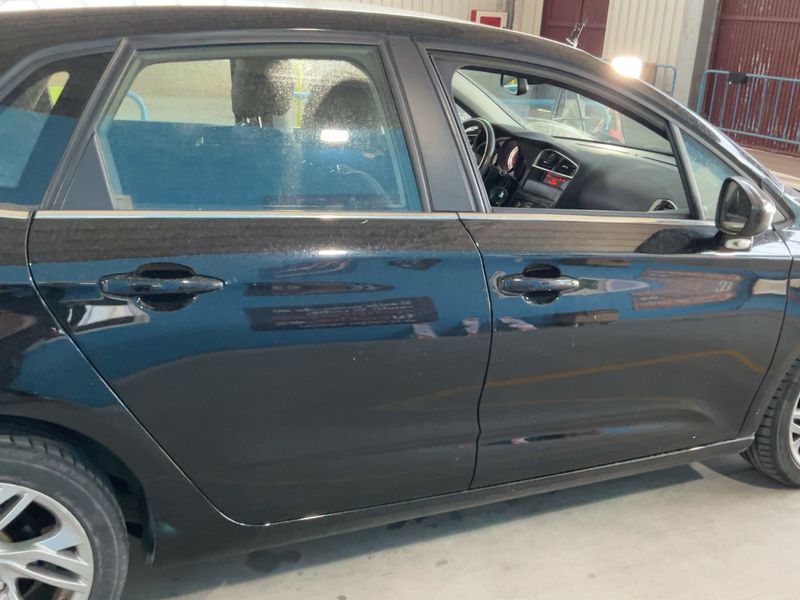 Citroen C4 1.2 e-THP Attraction 2014 – снимка 10