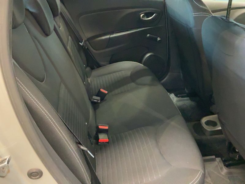 Renault Clio 0.9 Energy Limited 2017 – снимка 19