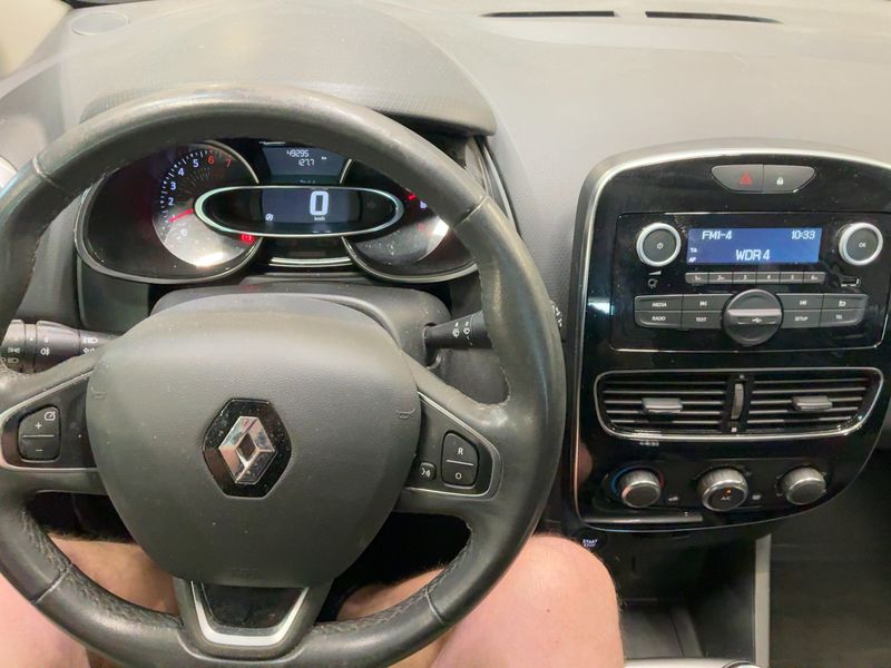 Renault Clio 0.9 Energy Limited 2017 – снимка 17
