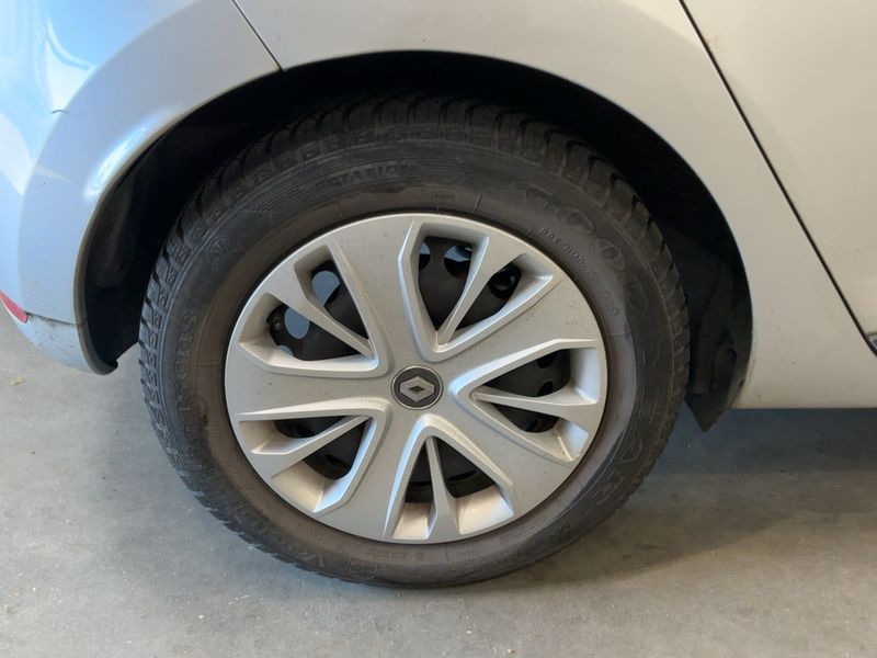 Renault Clio 0.9 Energy Limited 2017 – снимка 9