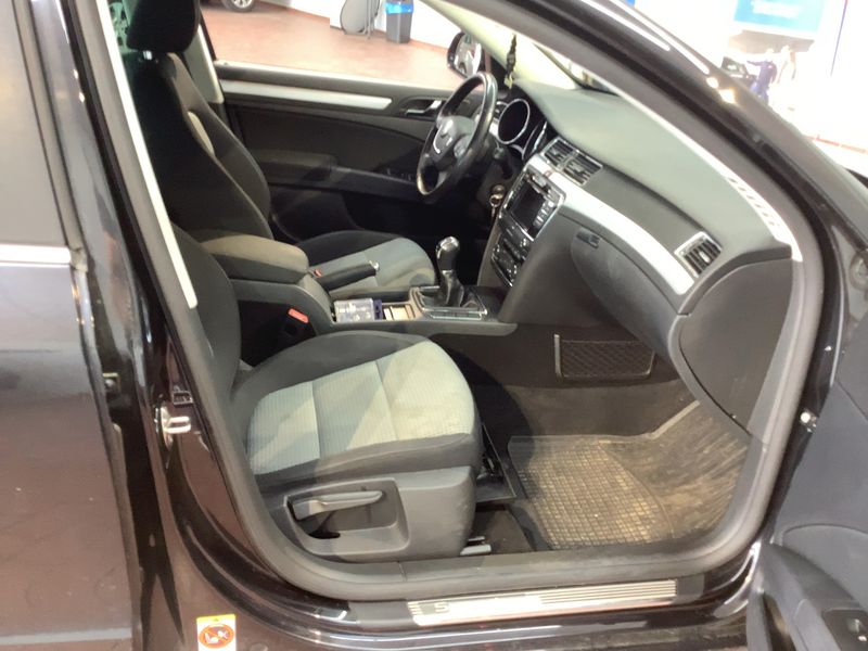 Skoda Superb 1.8 TSI Ambition 4x4 2011 – снимка 17