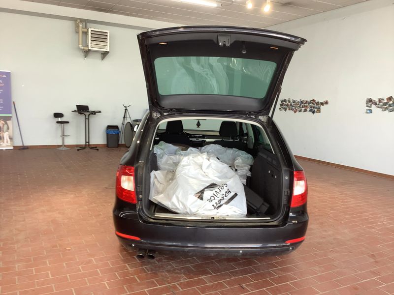 Skoda Superb 1.8 TSI Ambition 4x4 2011 – снимка 16