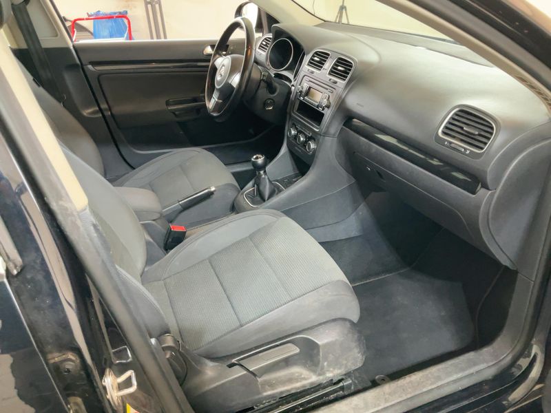 Volkswagen Golf VI 1.6 TDI Comfortline BlueMotion Tech 2010 – снимка 11