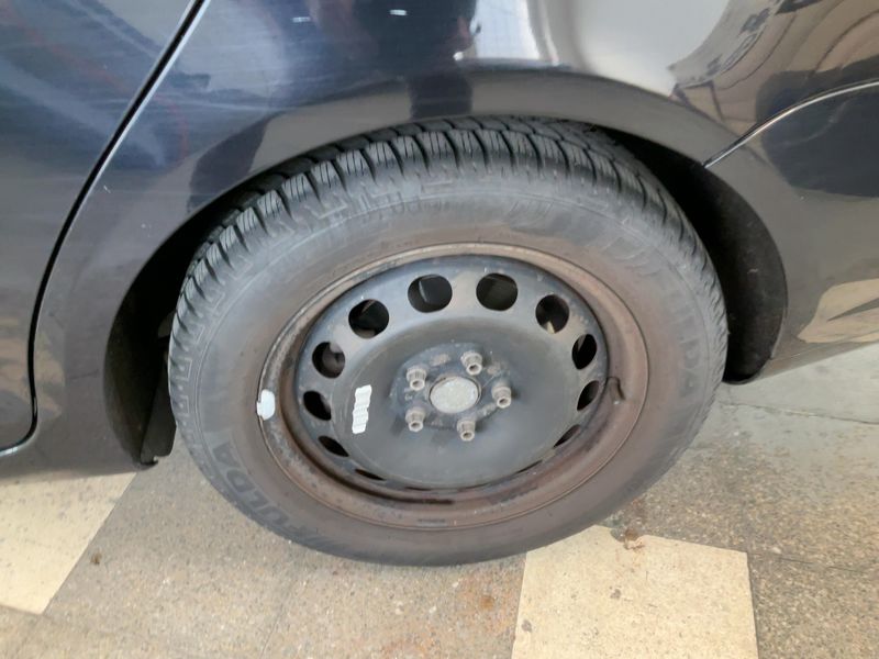Volkswagen Golf VI 1.6 TDI Comfortline BlueMotion Tech 2010 – снимка 17