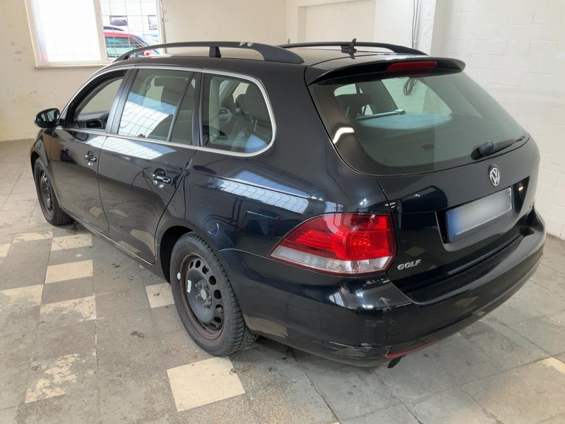 Volkswagen Golf VI 1.6 TDI Comfortline BlueMotion Tech 2010 – снимка 3