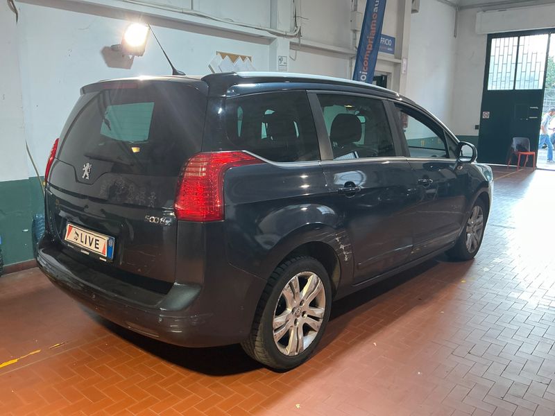 Peugeot 5008 2.0 HDi Business-Line 2013 – снимка 2