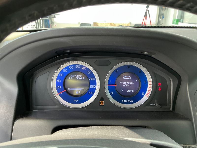 Volvo XC60 2.4 D5 R-Design AWD 2010 – снимка 18
