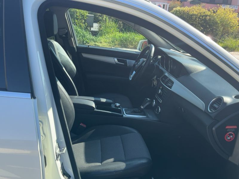 Mercedes-Benz C-Klasse C 220 CDI T BlueEfficiency Avantgarde 2012 – снимка 11