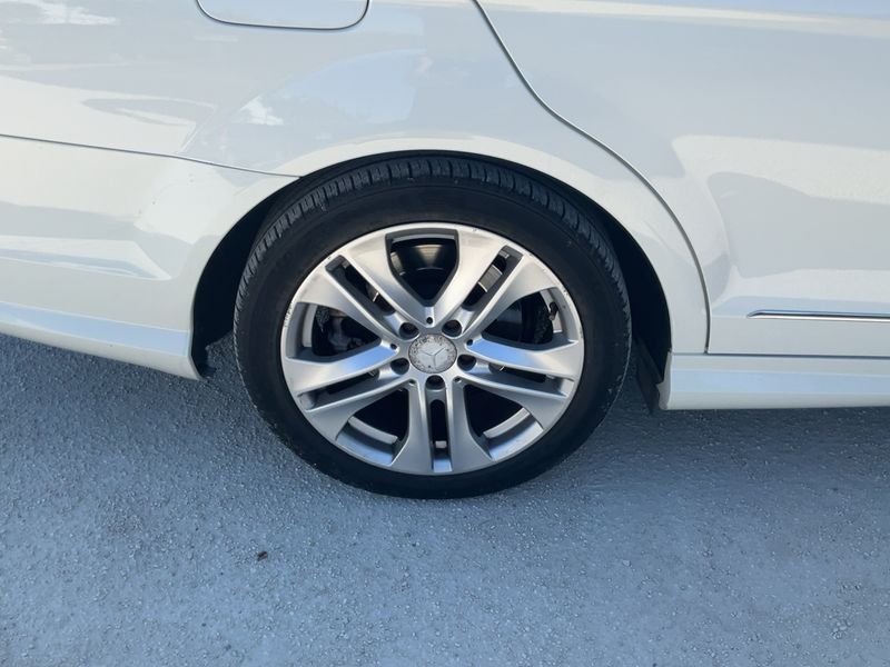 Mercedes-Benz C-Klasse C 220 CDI T BlueEfficiency Avantgarde 2012 – снимка 18