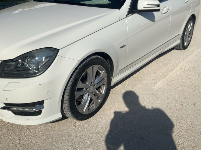 Mercedes-Benz C-Klasse C 220 CDI T BlueEfficiency Avantgarde 2012 – снимка 2